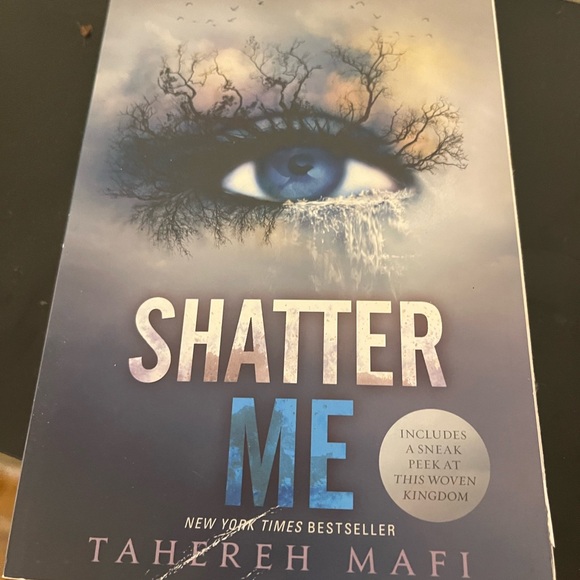 Books - Picture 10 of 14